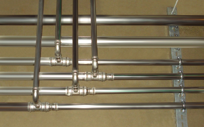 Трубопровод из нержавеющей стали для подачи сжатого воздуха, вакуума и инертных газов